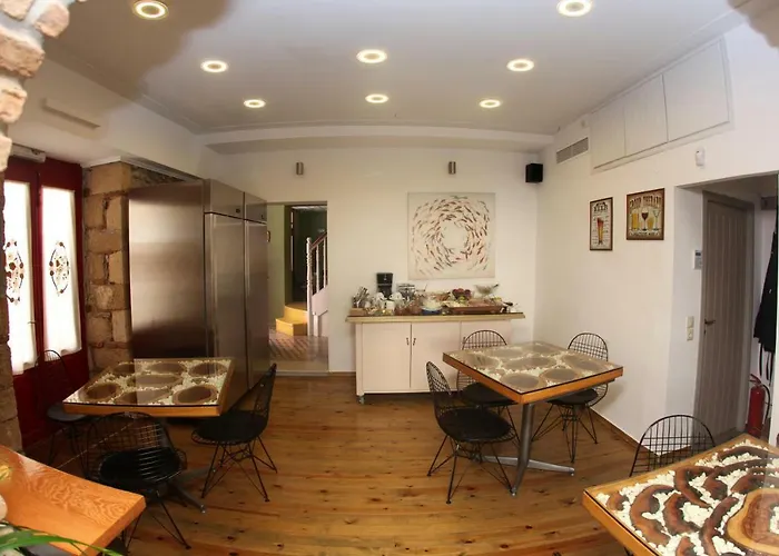 Messini Pension